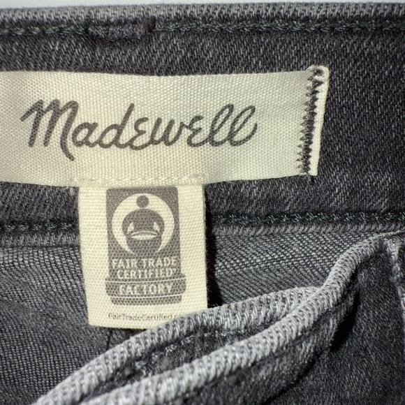 Madewell Petite Kick Out Crop Jeans in Washed Black: Raw Hem Edition - Picture 5 of 8